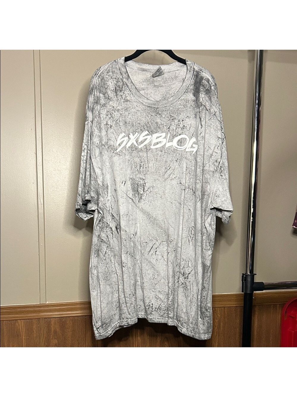 SXS Blog Comfort Colors Gray Marble Short Sleeve Tee EUC